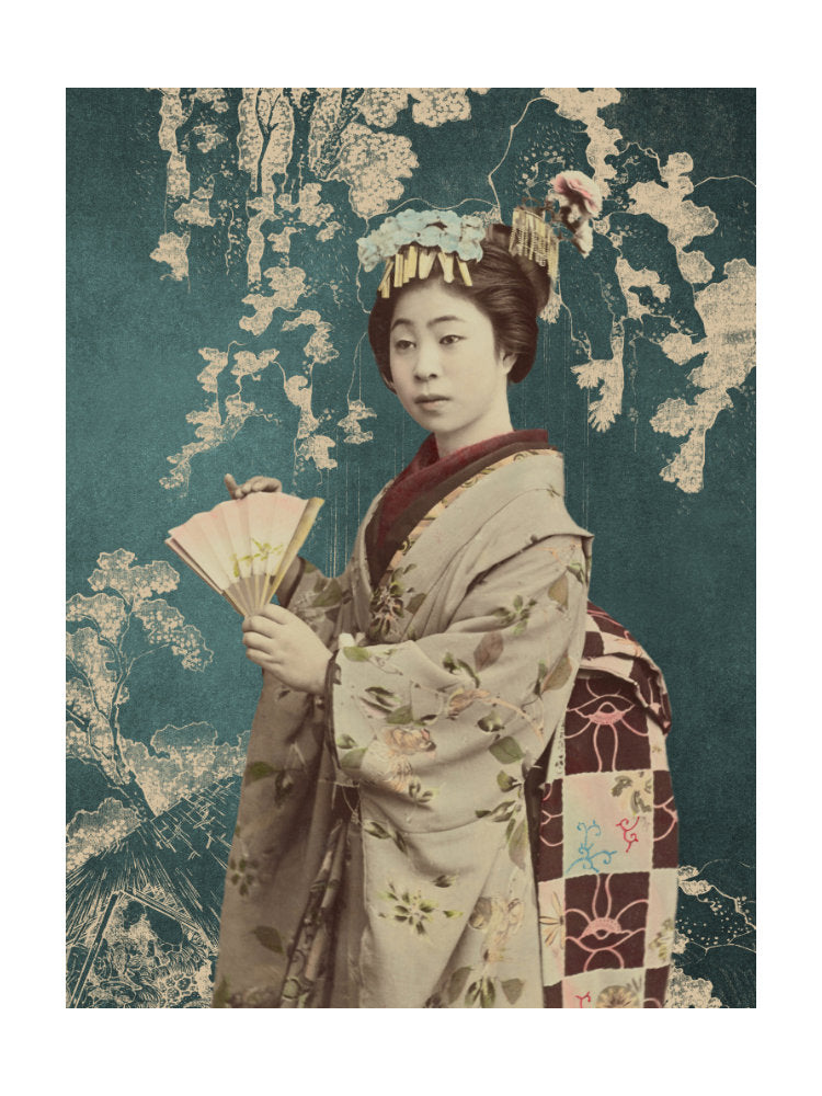 Young Woman With Fan | Poster - Passepartout