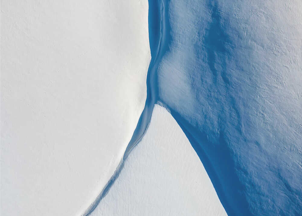 White and Blue | Wallpaper