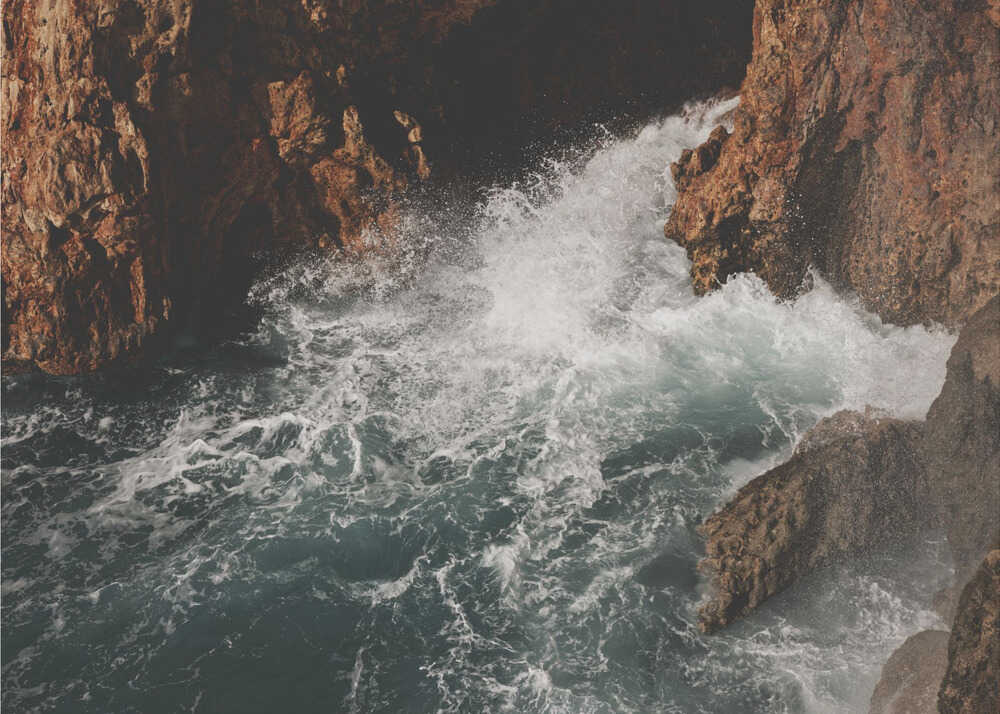 sea waves and rocks | Canvas